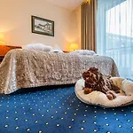 Hotell Grata By Centrum 3*