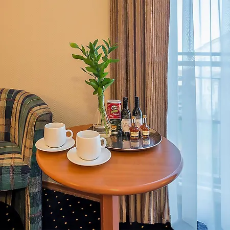 Grata By Centrum Hotel