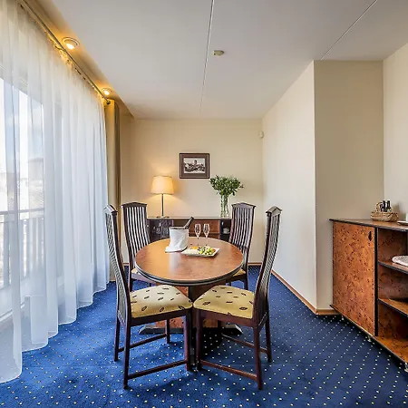 Grata By Centrum Hotel 3*