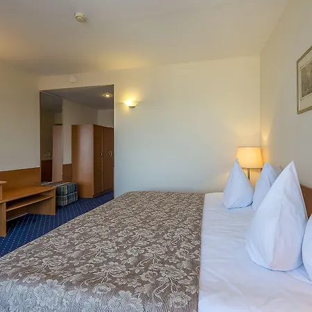 Grata By Centrum Hotel 3*