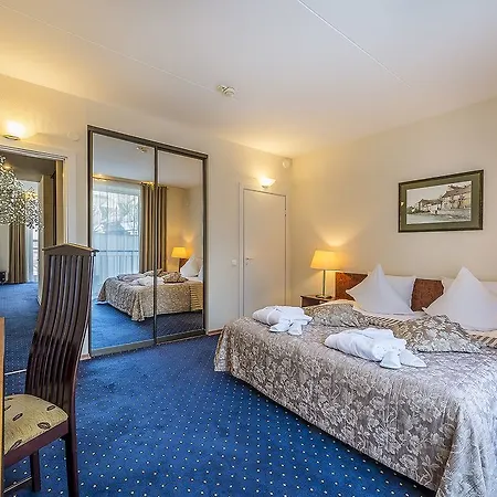 Grata By Centrum Hotel 3*