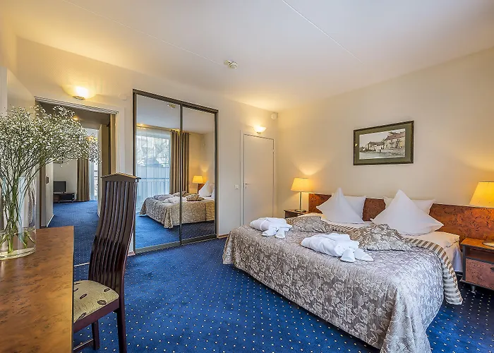 Grata By Centrum Hotel