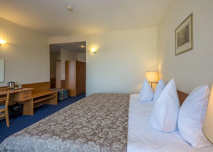 Grata By Centrum Hotel 3*