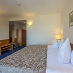 Grata By Centrum Hotel 3*