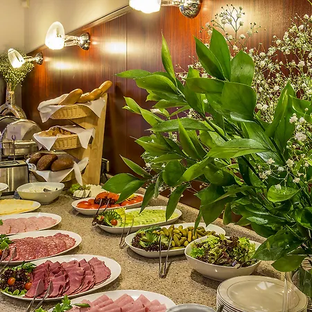 Grata By Centrum Hotel