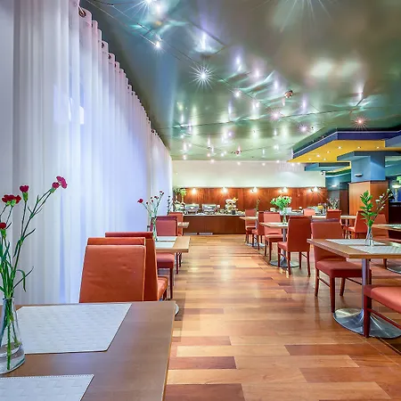 Grata By Centrum Hotel